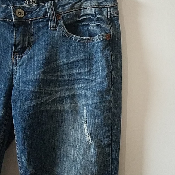 Zco Jean's light wash denim. Size 9 - Picture 3 of 7